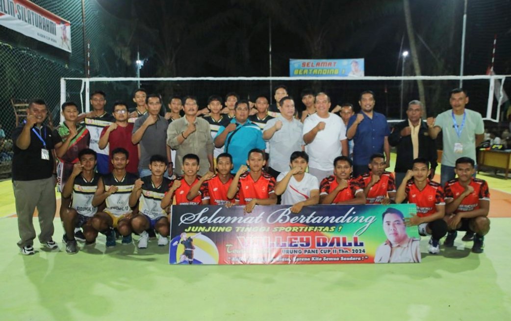 Wabup Asahan Buka Turnament Bola Volly Kades Cup I